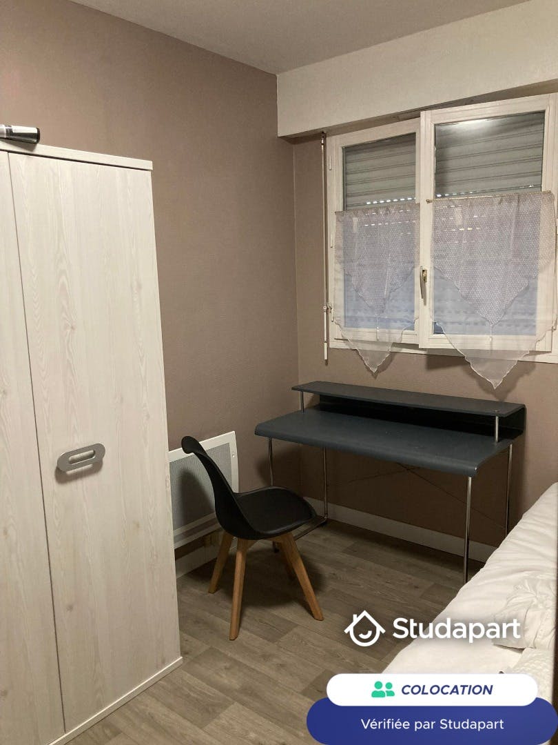 Private room for rent for €320 per month in Aulnoy-lez-Valenciennes, Avenue de la Libération du 2 Septembre 1944