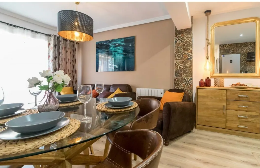 3-Bedroom Apartment in Carrer de Ramiro de Maeztu, Valencia (1427370) ROOM 2