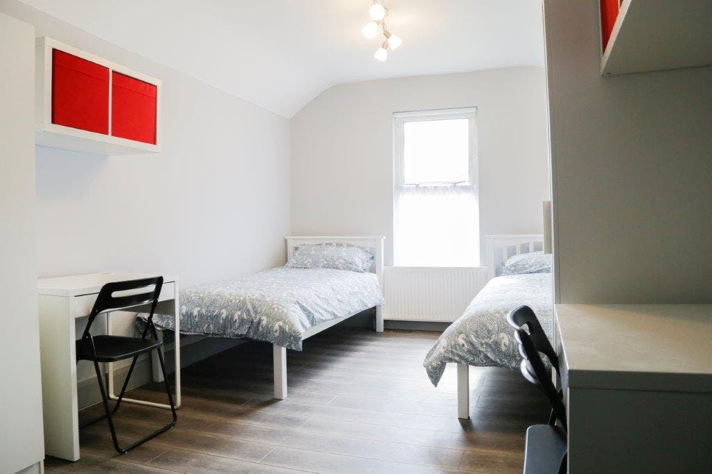 Shared room for rent for €780 per month in Dublin, Royal Canal Terrace