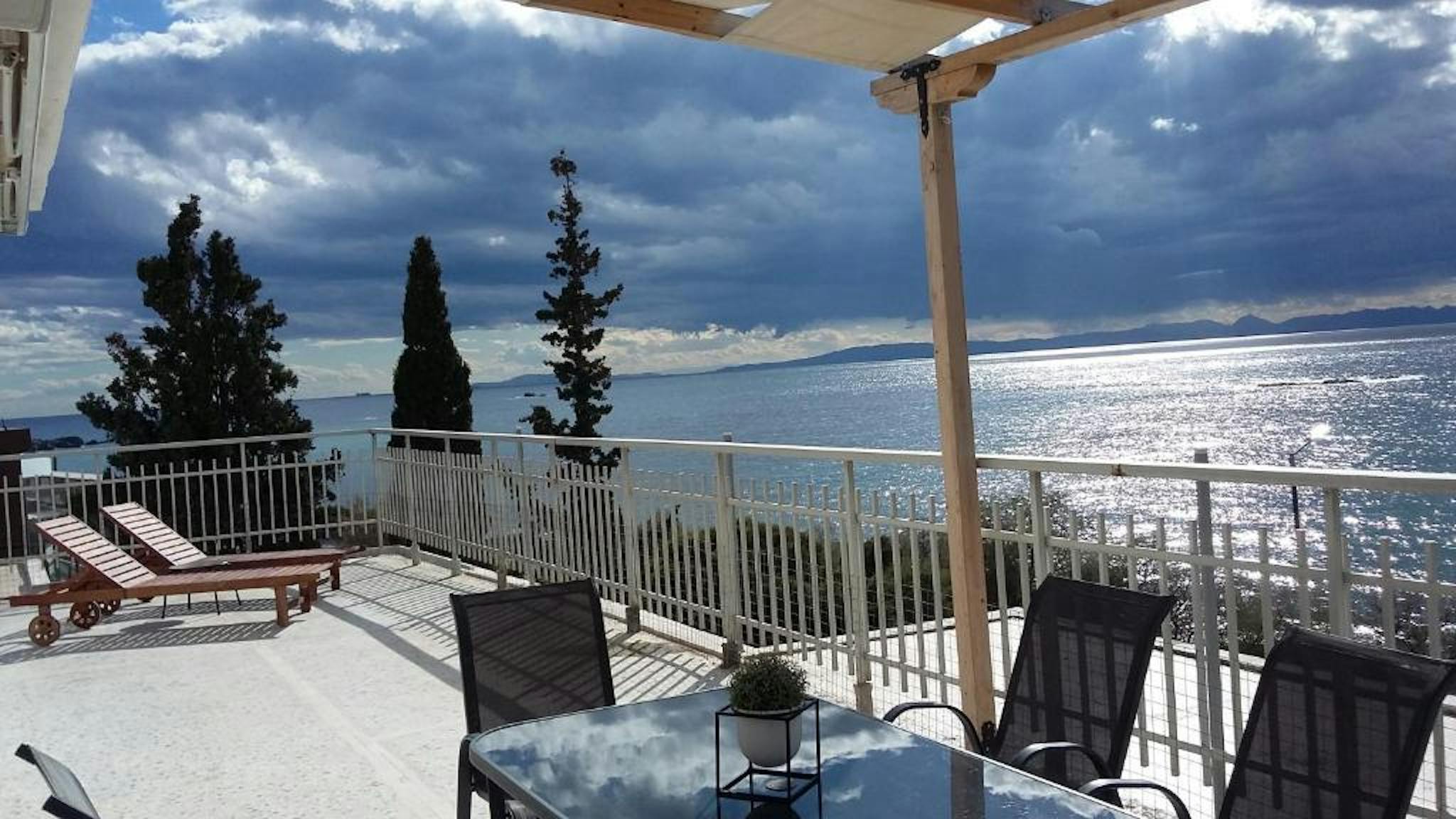 Mytilinis, Saronída preview