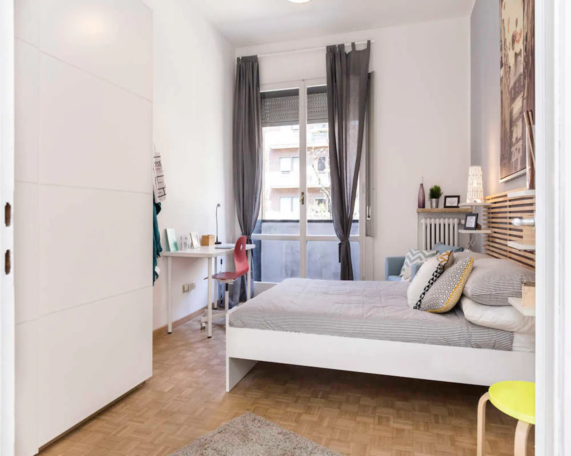 Via Cosseria, Milan preview