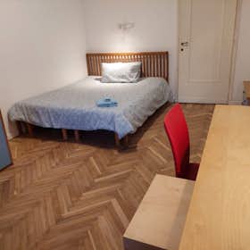 Private room for rent for €575 per month in Turin, Via Giovanni da Verazzano