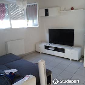 Privé kamer te huur voor € 410 per maand in La Seyne-sur-Mer, Avenue Antoine de Saint-Exupéry