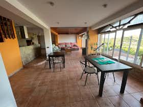 House for rent for €900 per month in Gilet, Avenida Castillo de Sagunto