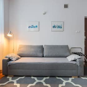 Apartment for rent for €1,400 per month in Warsaw, ulica Muranowska