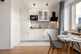 公寓 正在以 PLN 5,603 的月租出租，其位于 Warsaw, ulica Leszno