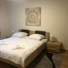 Apartment for rent for CHF 5,890 per month in Zürich, Hofackerstrasse