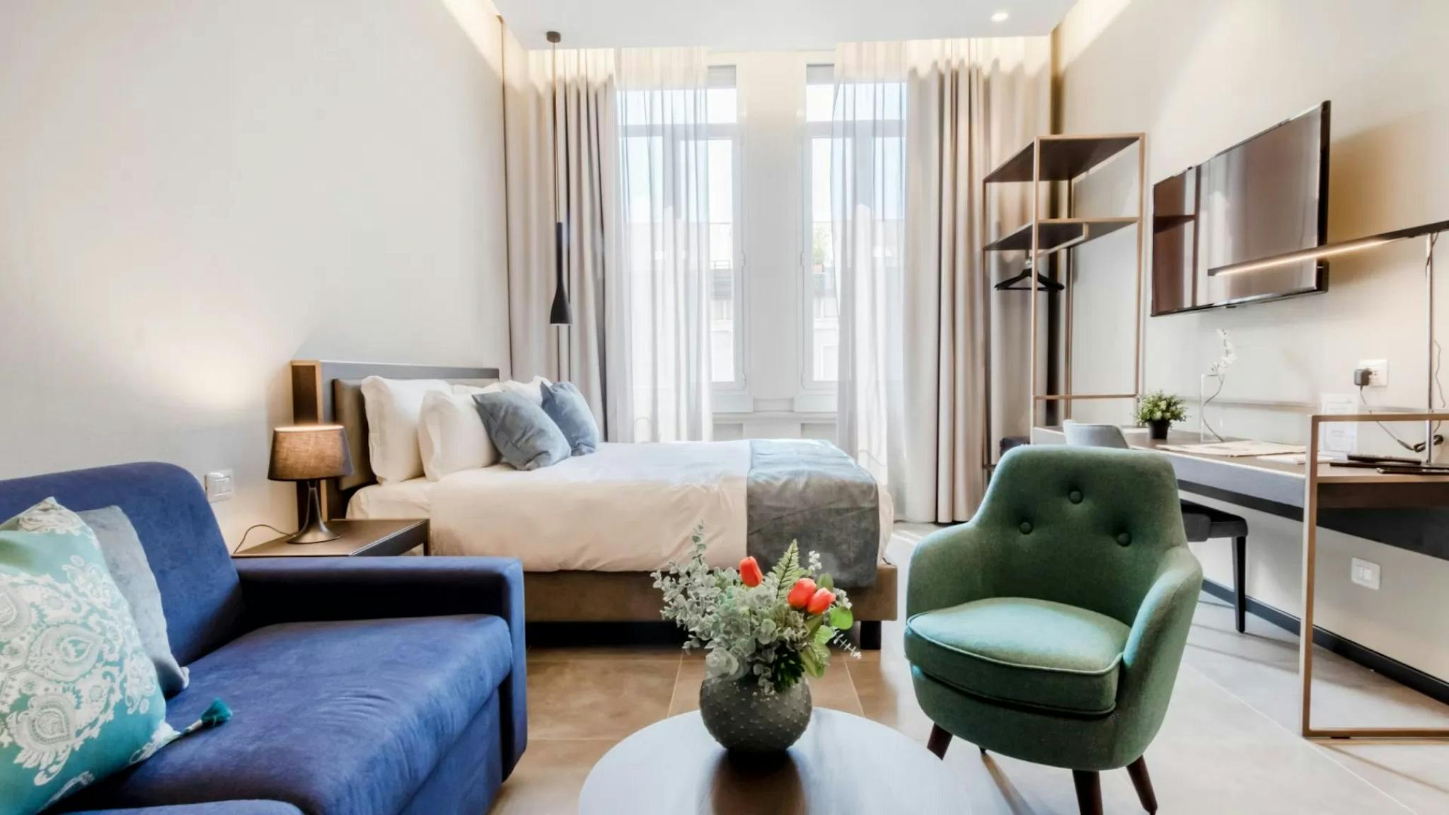 Via Spadari, Milan preview