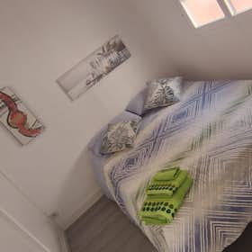 Studio for rent for €1,100 per month in Madrid, Calle de Claudio Coello