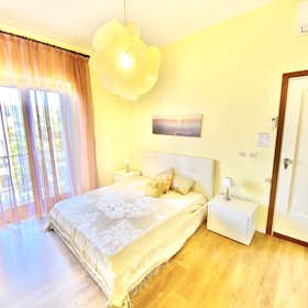 Private room for rent for €1,500 per month in Sant'Agnello, Via dei Gerani