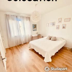 Private room for rent for €650 per month in La Valette-du-Var, Avenue Amiral Guépratte
