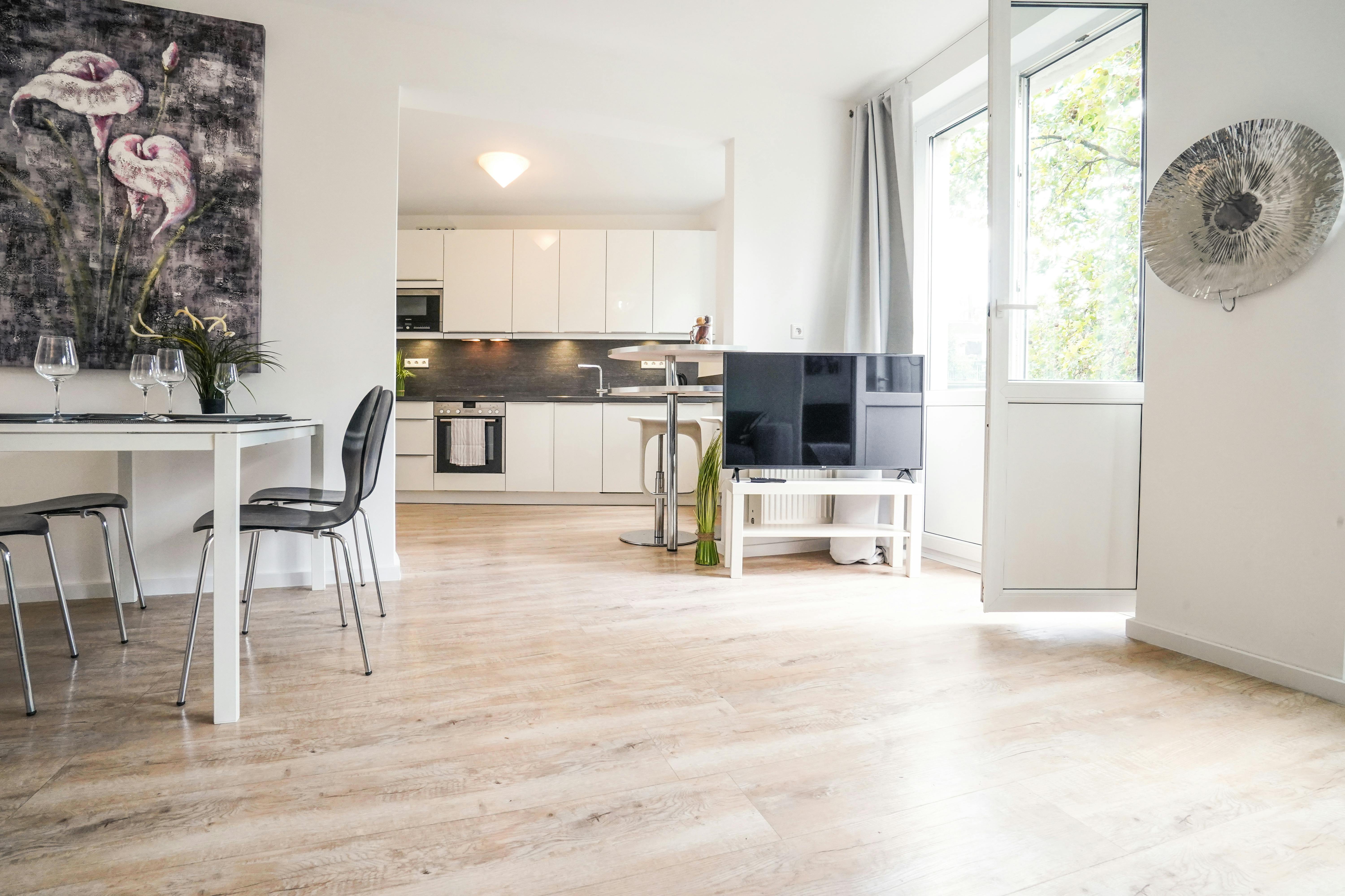 Wohnung zu mieten für 2.295 € pro Monat in Köln, Bismarckstraße