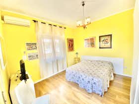 Privé kamer te huur voor € 1.500 per maand in Sant'Agnello, Via dei Gerani