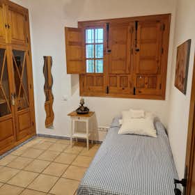 Private room for rent for €450 per month in Dos Hermanas, Calle Cerro del Marchal
