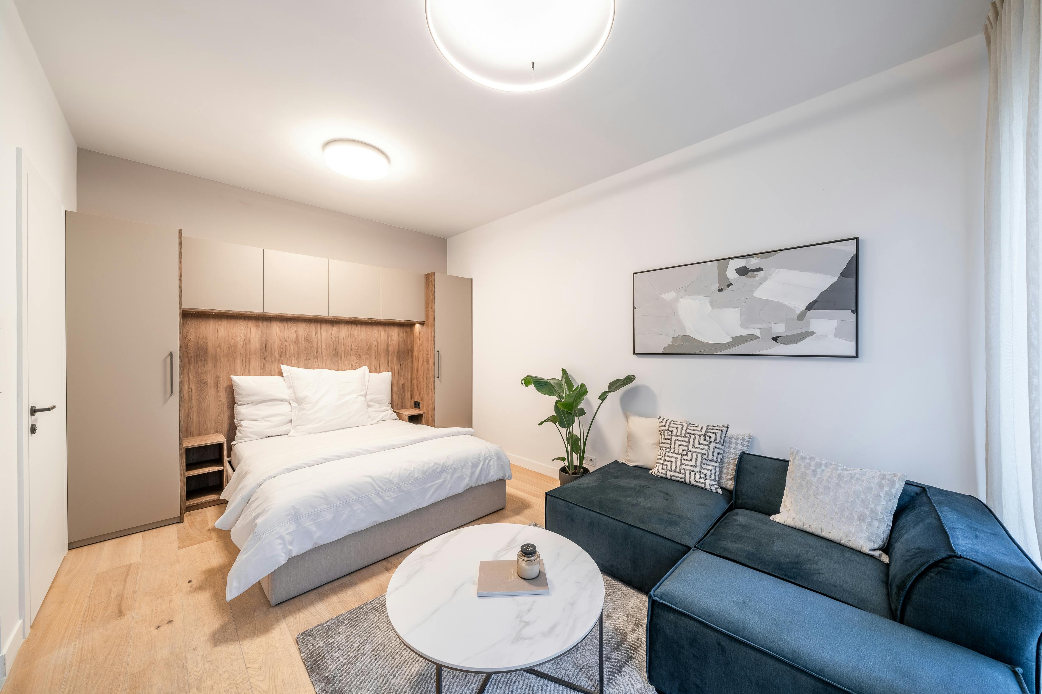 Bergstraße, Berlin preview