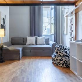 Apartment for rent for €3,000 per month in Milan, Corso di Porta Ticinese