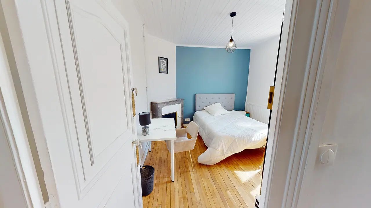 Rue de la Pierre Plastique, Poitiers preview