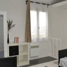 Studio for rent for 707 € per month in Lille, Rue de Wazemmes