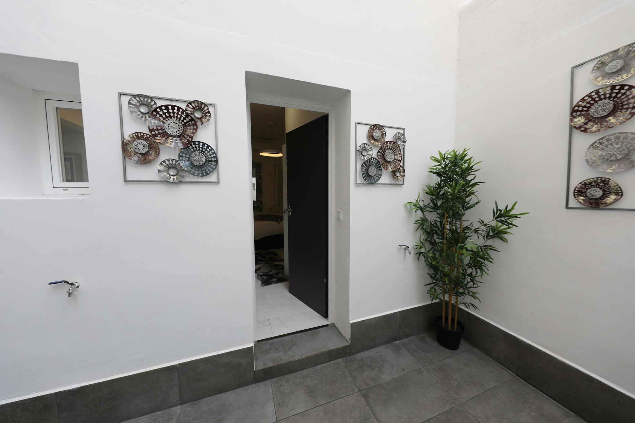 Calle de Gijón, Madrid preview