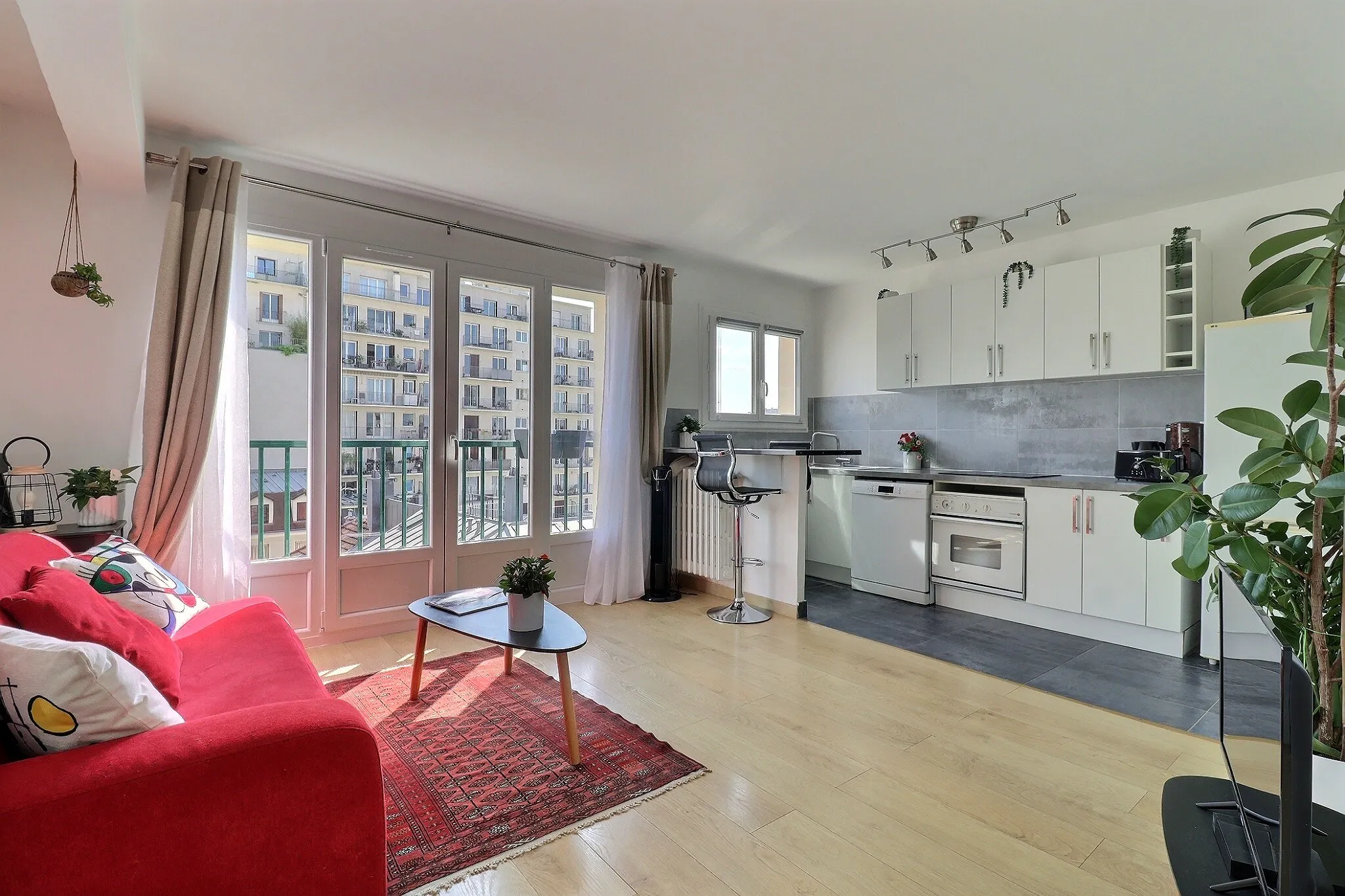 1-Bedroom Apartment in Rue Alphand, Paris (1429110) ROOM 3