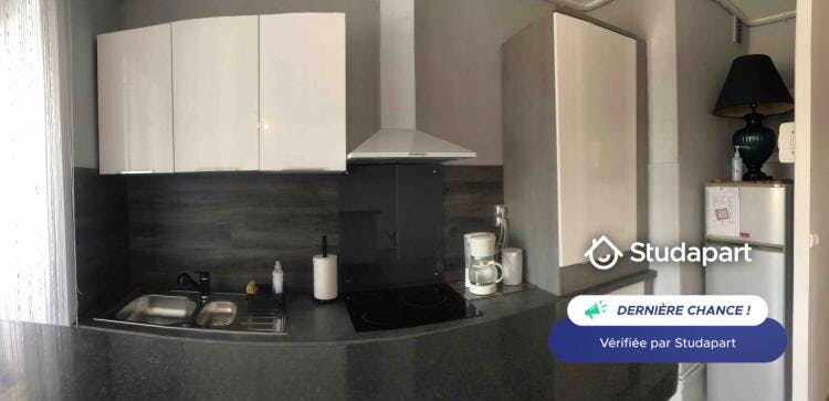 Apartment for rent for €850 per month in Nice, Avenue des Bosquets