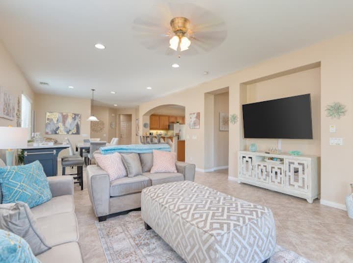 Дом сдается в аренду за $7,005 в месяц в Indio, Hopkins Dr