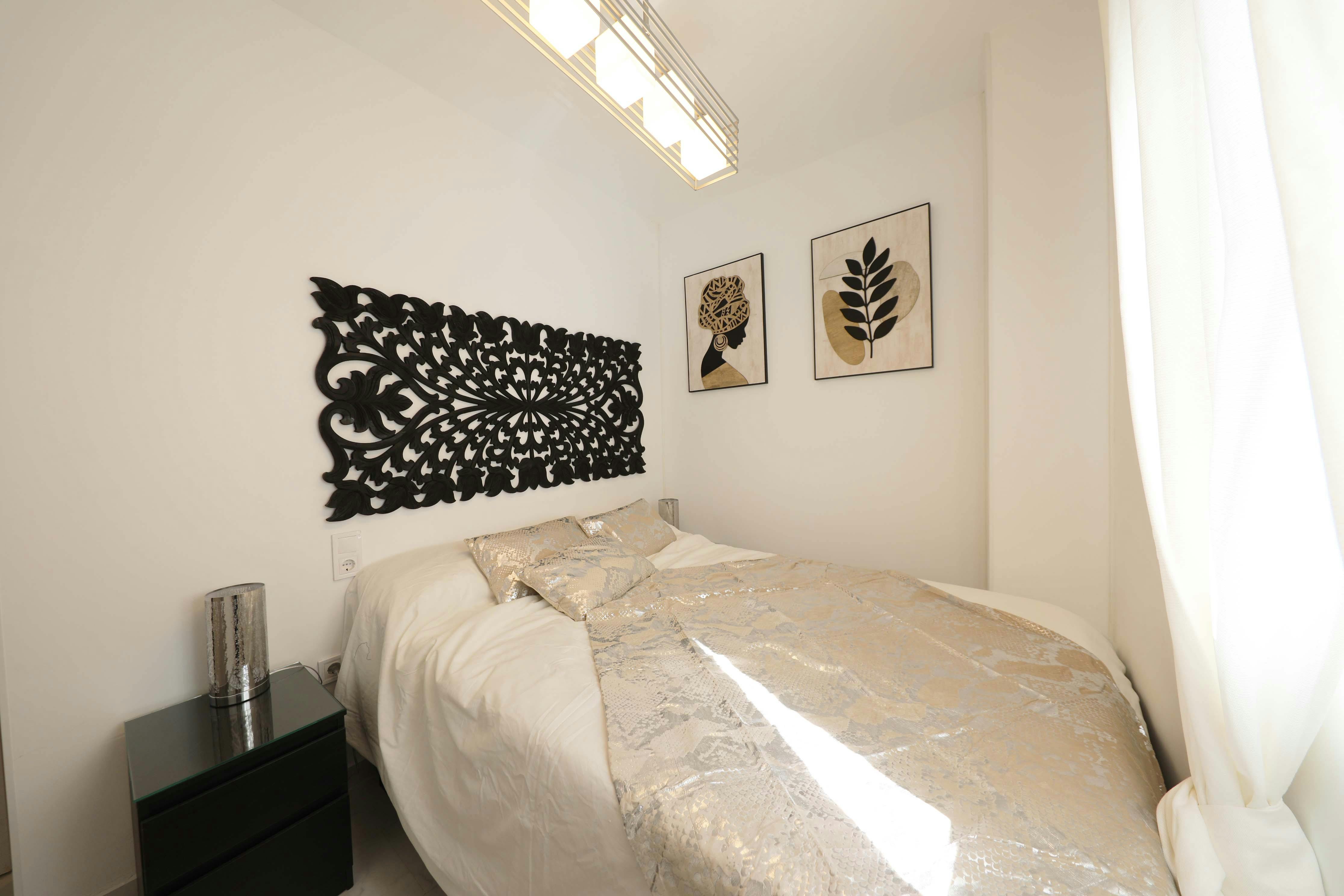 Calle de Gijón, Madrid preview