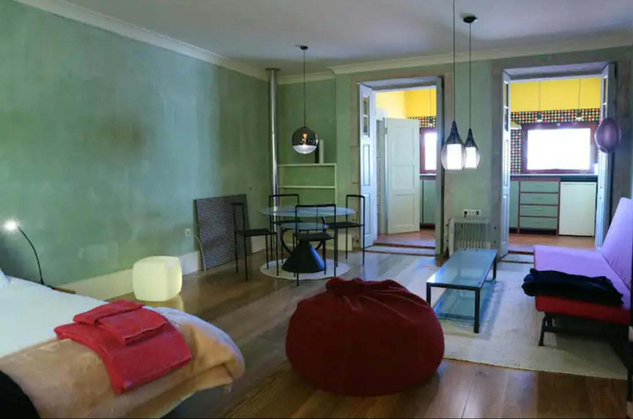 Rua do Almada, Porto preview