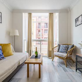 Apartamento for rent for € 1.000 per month in Málaga, Calle Mármoles
