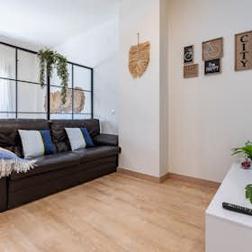 Apartamento for rent for € 1.000 per month in Málaga, Calle Martínez de la Rosa