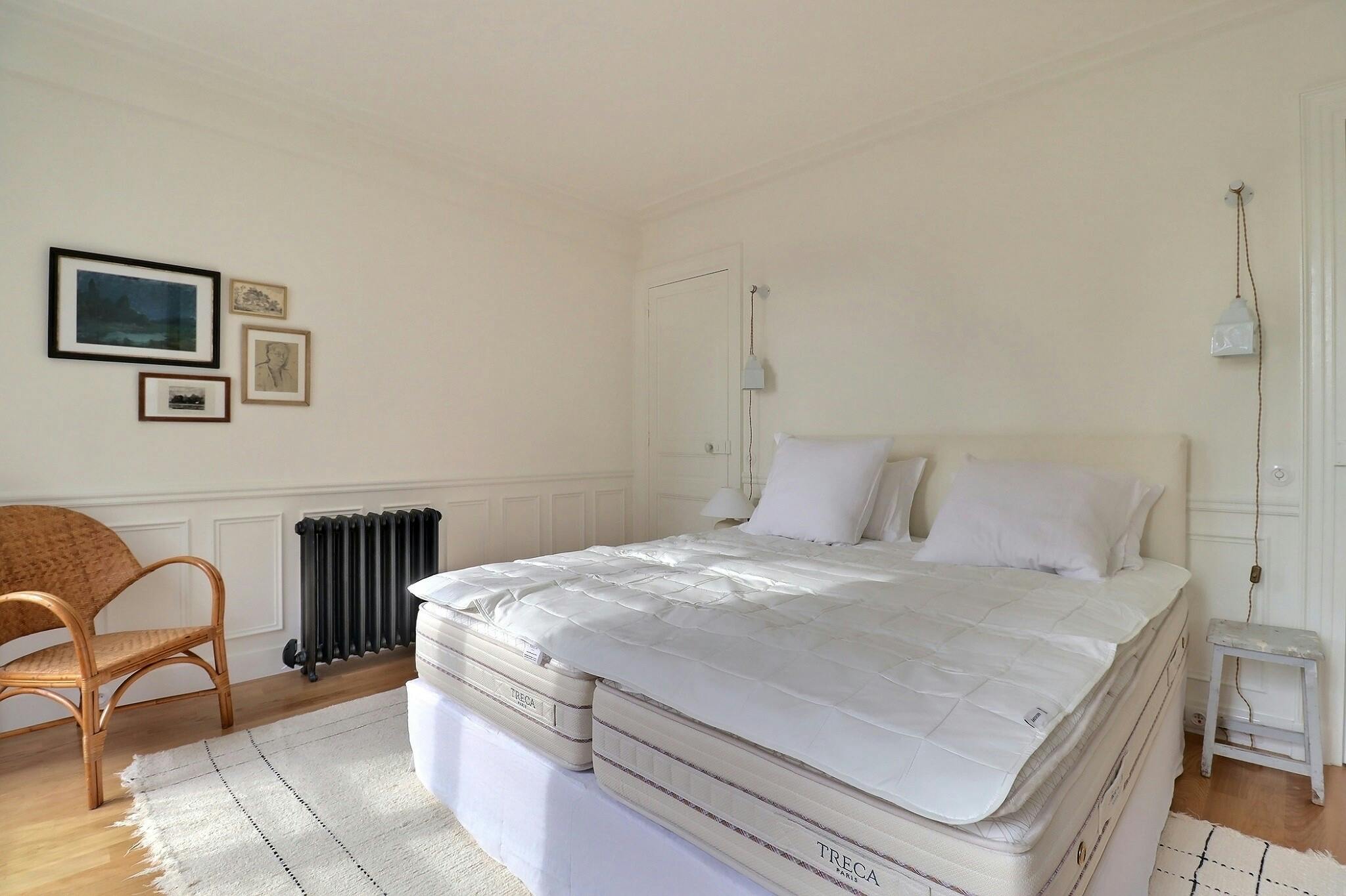 1-Bedroom Apartment in Rue des Saints-Pères, Paris (1429873) room image 10