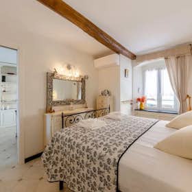 Appartamento for rent for 3.000 € per month in Sestri Levante, Via Milite Ignoto