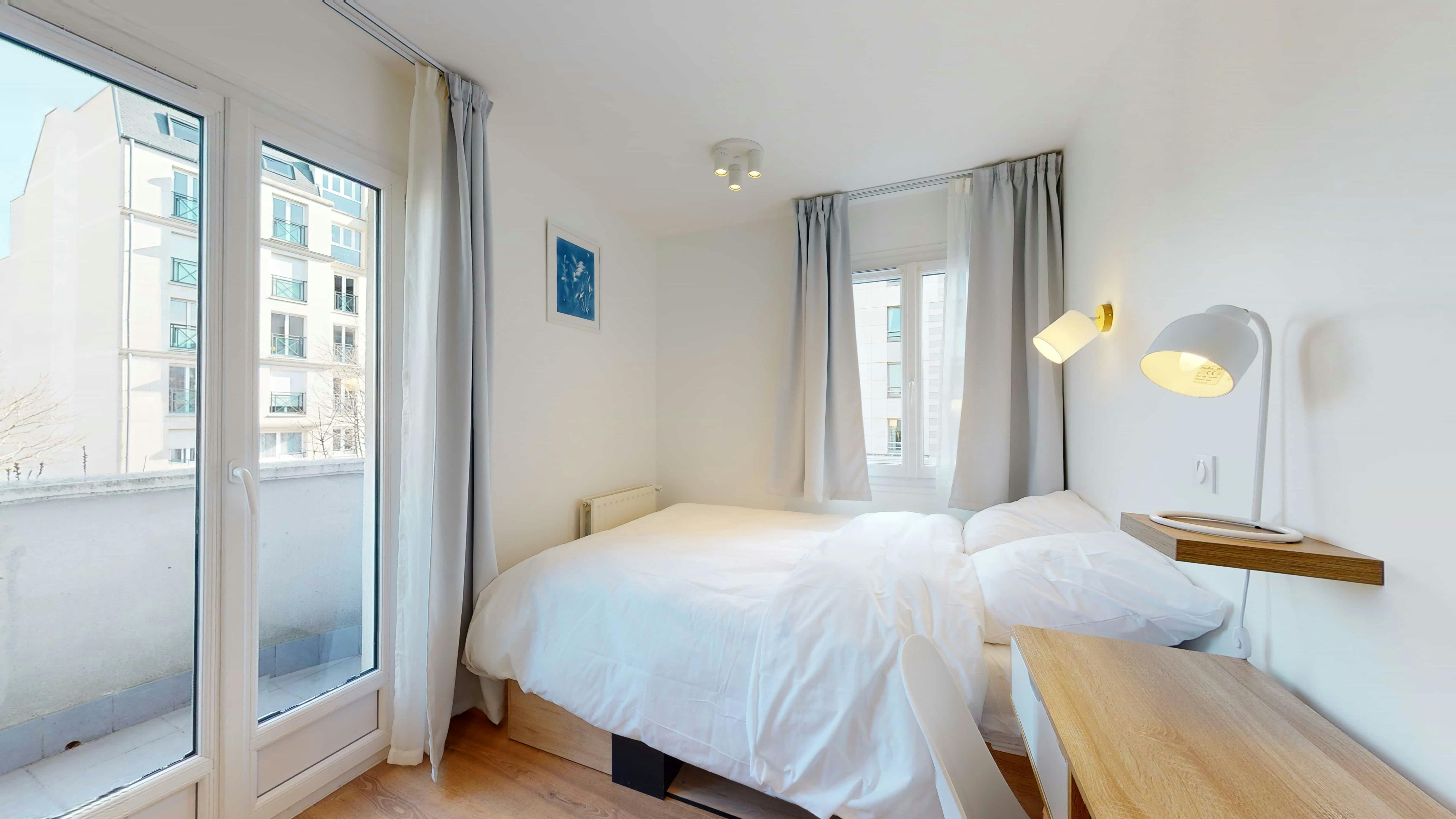 Apartment Suresnes, 250m² — photo 675