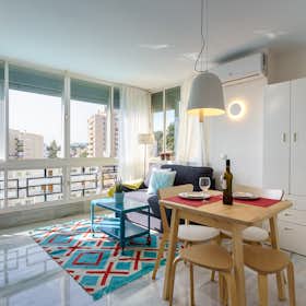 Apartment for rent for €1,000 per month in Torremolinos, Calle Decano Pedro Navarrete