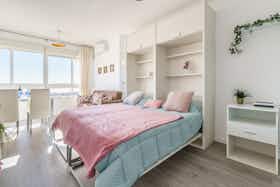 Apartamento para alugar por € 1.000 por mês em Torremolinos, Calle de la Colina