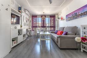 Lägenhet att hyra för 1 000 € i månaden i Torremolinos, Calle Campillos