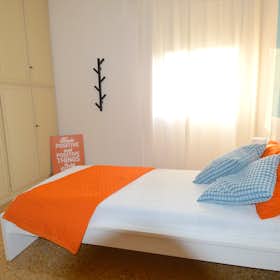 Отдельная комната сдается в аренду за 450 € в месяц в Modena, Via Riccardo Melotti
