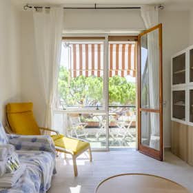 Appartamento for rent for 3.000 € per month in Rapallo, Viale Lauri