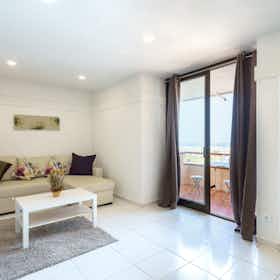 Wohnung zu mieten für 1.000 € pro Monat in Fuengirola, Paseo Marítimo del Rey de España