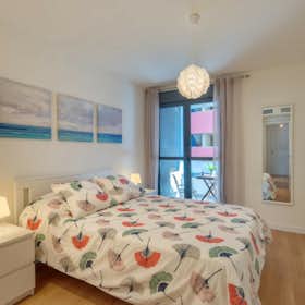 公寓 正在以 €1,000 的月租出租，其位于 Fuengirola, Calle Antonio Sedeño Cantos