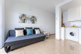 Apartament de închiriat pentru 1.000 EUR pe lună în Fuengirola, Paseo Marítimo del Rey de España