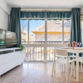 Wohnung zu mieten für 1.000 € pro Monat in Fuengirola, Calle Alta