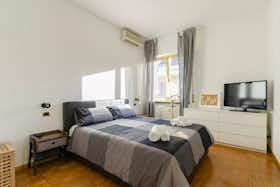 公寓 正在以 €3,000 的月租出租，其位于 Rapallo, Via della Libertà