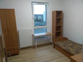 私人房间 正在以 PLN 853 的月租出租，其位于 Poznań, ulica Witolda Pileckiego