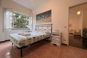 Квартира сдается в аренду за 3 000 € в месяц в Rapallo, Via Nino Bixio