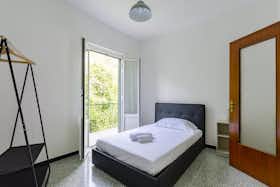 Квартира сдается в аренду за 3 000 € в месяц в Moneglia, Via Piani