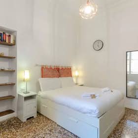Wohnung zu mieten für 3.000 € pro Monat in Genoa, Via Goito