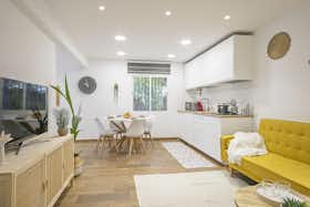 单间公寓 正在以 €1,200 的月租出租，其位于 Cerdanyola del Vallès, Carrer del Doctor Fleming