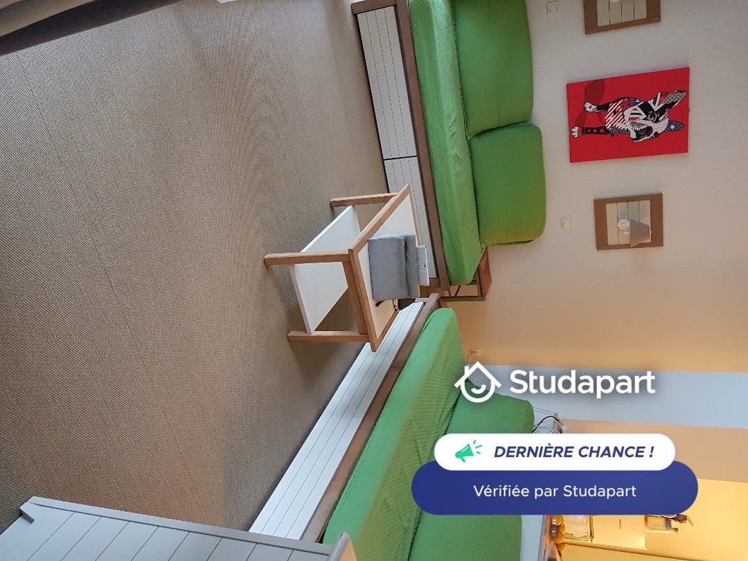 Appartement à louer pour 1 100 €/mois à Saint-Raphaël, Allée Muirfield