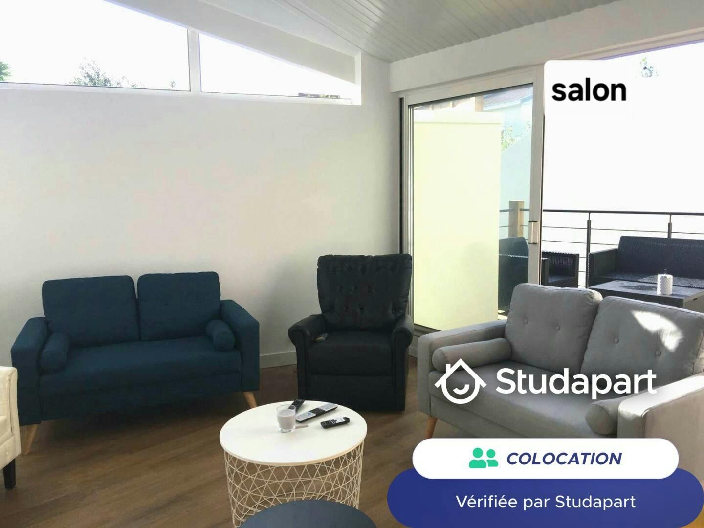 Private room for rent for €390 per month in Cholet, Avenue de la Libération